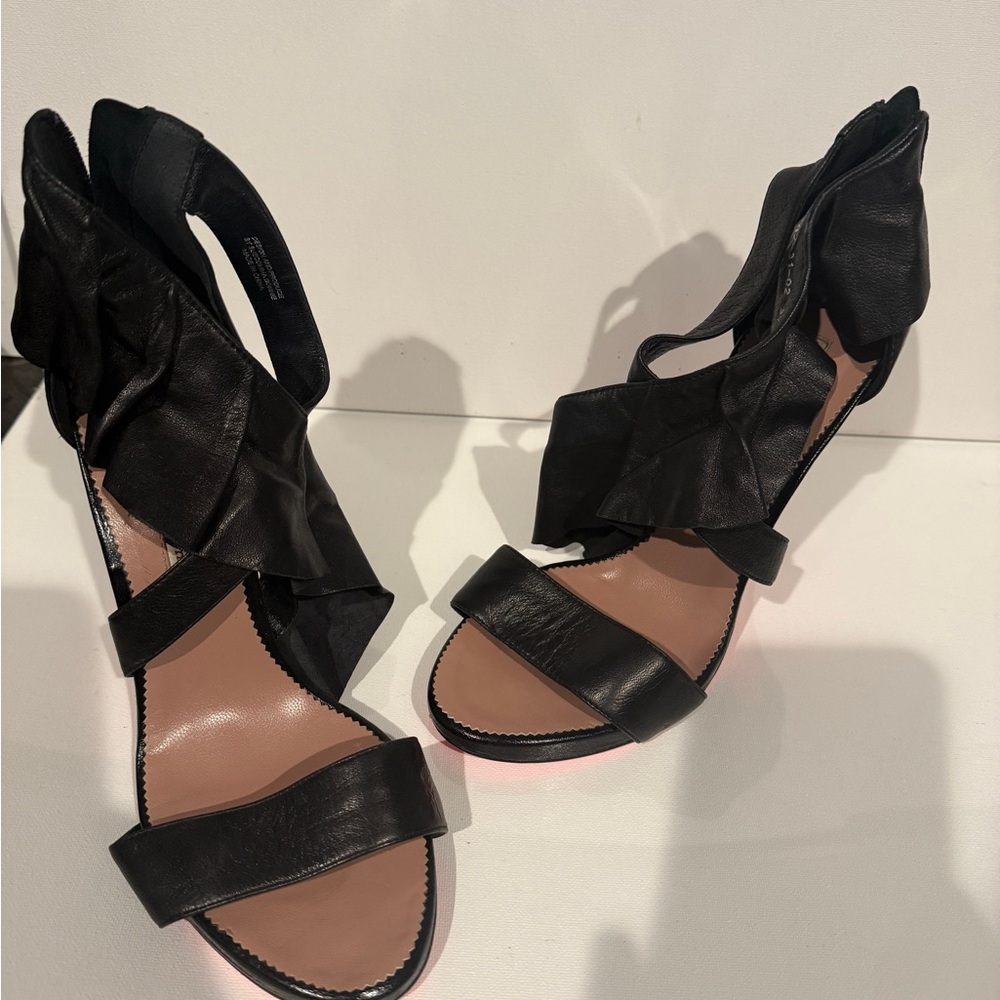 Suecomma Bonnie black heels size 9